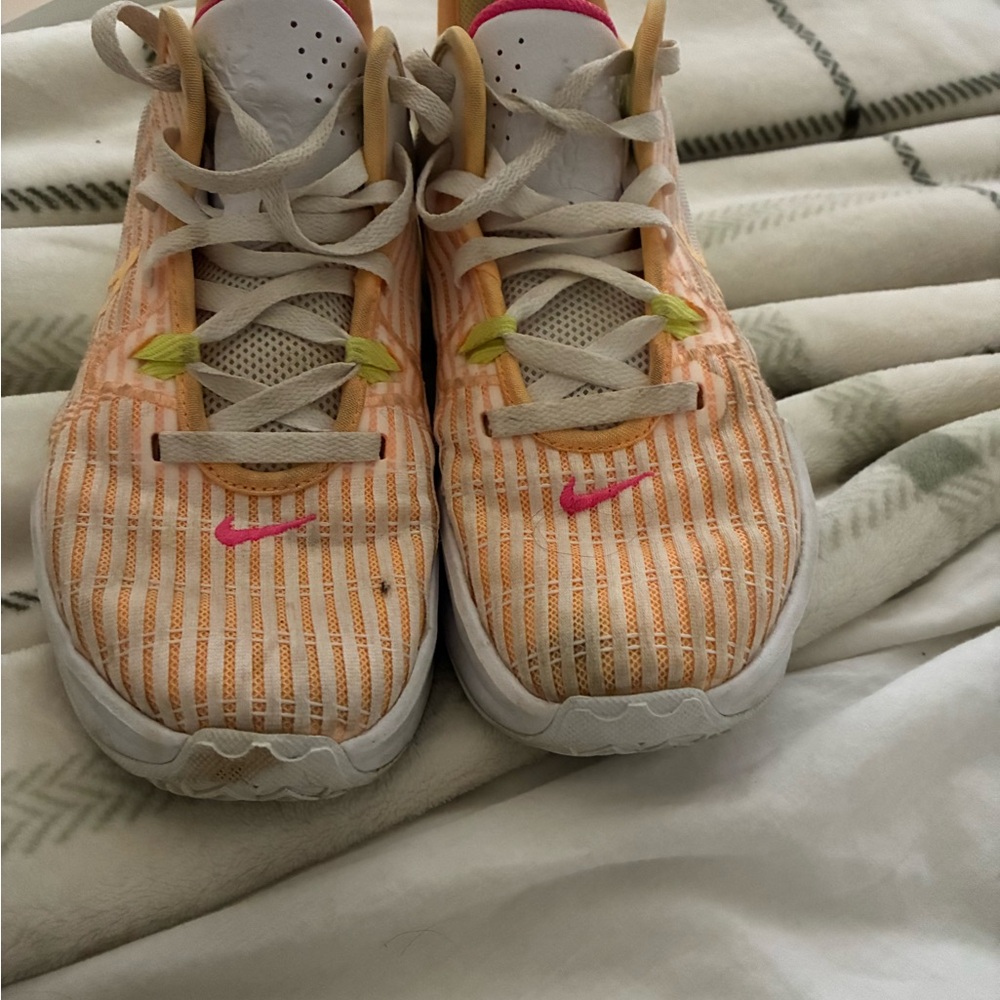 Nike Woman’s or Men’s Orange and Pink Sneakers